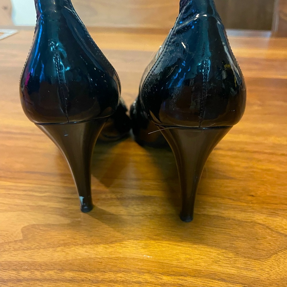 Burberry patent leather Mary Jane heels EU 37.5 - Picture 3 of 5